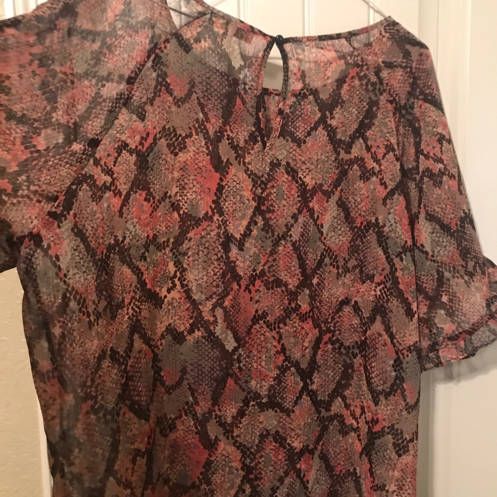 Snakeprint Ruffle Sleeve Sheer Top - Picture 6 of 7